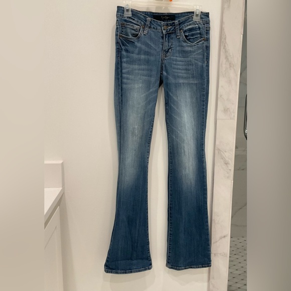 🔴JESSICA SIMPSON SUNSET BOOTLEG JEANS🔴 - Picture 9 of 10